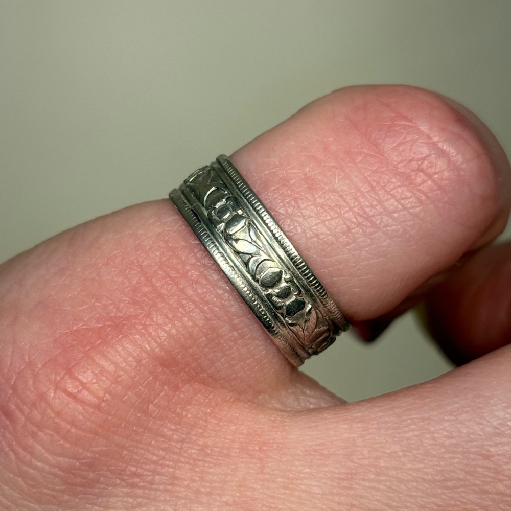 Sterling Silver Antique Engraved Band Ring